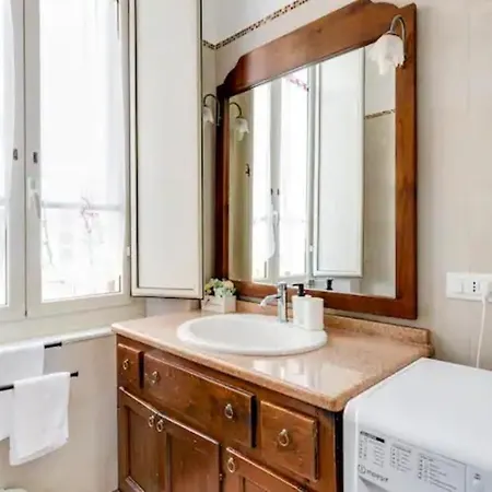 Homestay Bellissima Bagno Privato Piazza Galilei Cagliari
