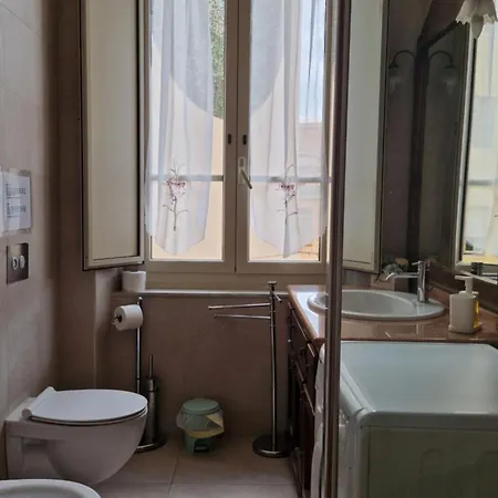 Bellissima Bagno Privato Piazza Galilei Cagliari